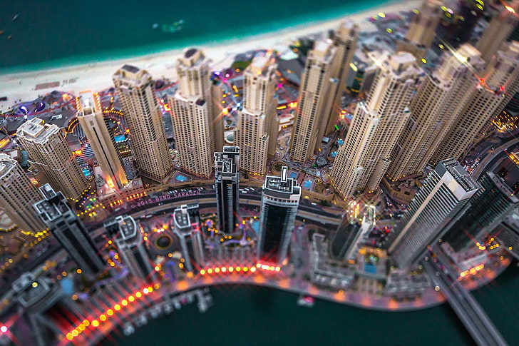 edifici di grattacieli, tilt shift, paesaggio urbano, Dubai, Emirati Arabi Uniti, grattacielo, luci, Sfondo HD