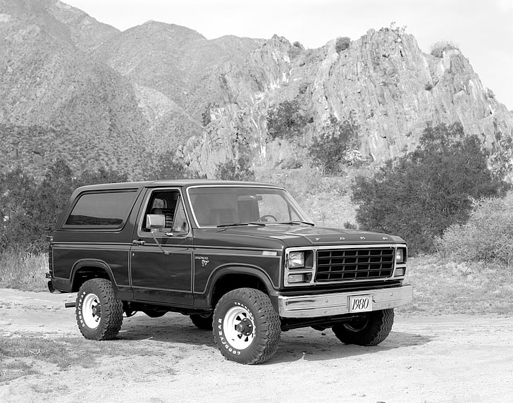 13++ 71 Ford Bronco Red White Wallpaper HD download
