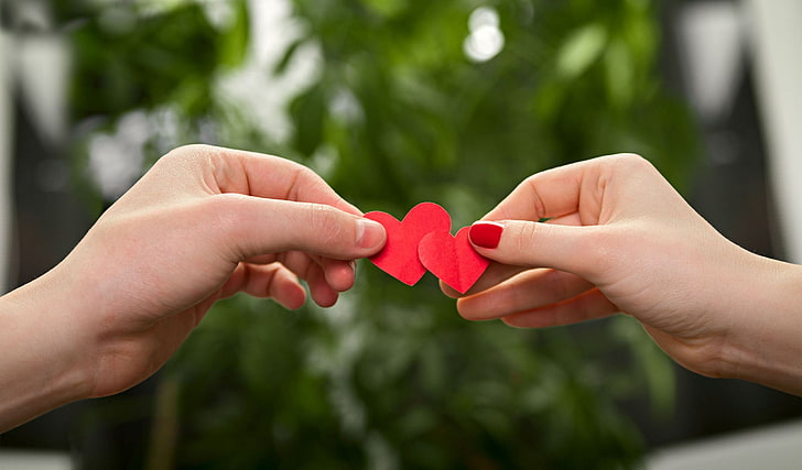 two red heart stickers, love, red, background, sign, Wallpaper, mood, woman, heart, blur, hands, symbol, male, lovers, a couple, widescreen, feeling, full screen, HD wallpapers, HD wallpaper