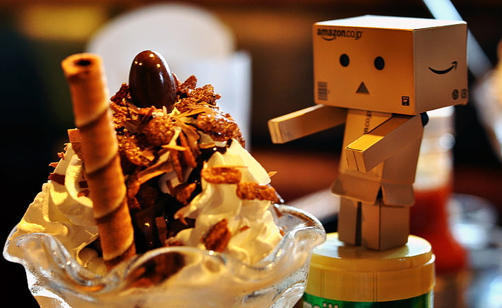 Danbo Loves Ice Cream, brown Minecraft figure, Cute, Cream, Danbo, Loves, HD wallpaper