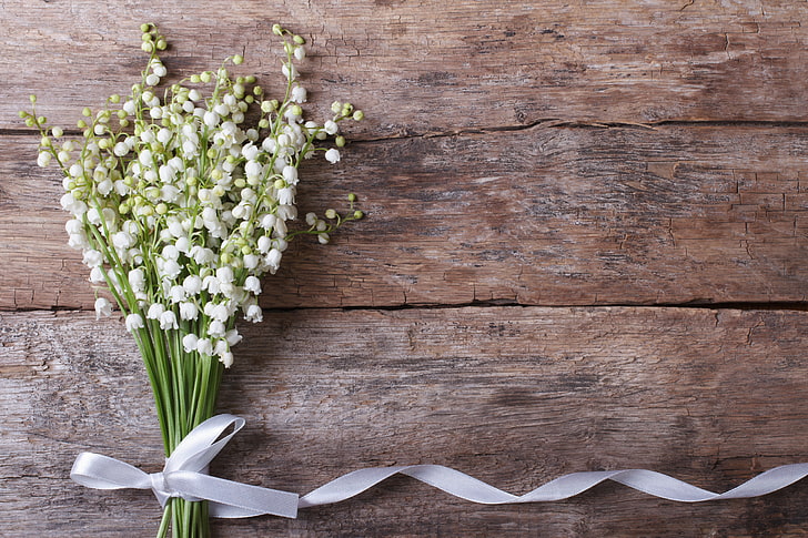weiße Blumen, Blumen, Blumenstrauß, Band, Maiglöckchen, HD-Hintergrundbild