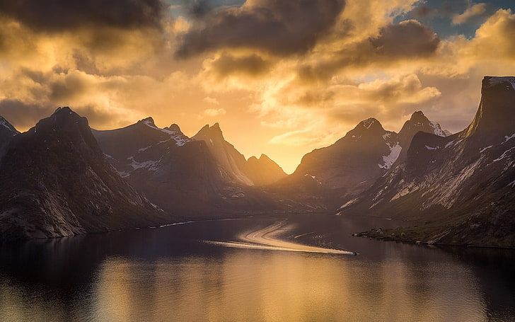nature, paysage, montagnes, ciel, fjord, mer, Norvège, coucher de soleil, nuages, île, pic enneigé, Fond d'écran HD