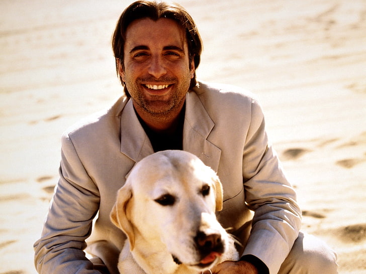 Erwachsener gelber Labrador-Apportierhund, Andy Garcia, Braun, Hund, Lächeln, Haar, Spaziergang, HD-Hintergrundbild
