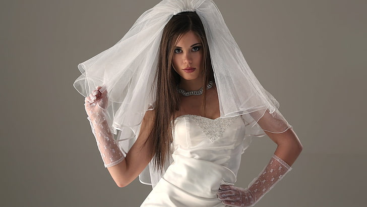 women's white sweetheart wedding gown, wedding dress, Markéta Stroblová, brunette, brides, women, model, simple background, HD wallpaper