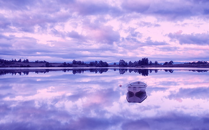 bote de remos blanco en el cuerpo de agua, Escocia, Escocia, Loch Rusky, Trossachs, Escocia, bote de remos, cuerpo de agua, naturaleza, cielo, azul, reflexión, nube - Cielo, lago, paisaje, al aire libre, agua, Fondo de pantalla HD
