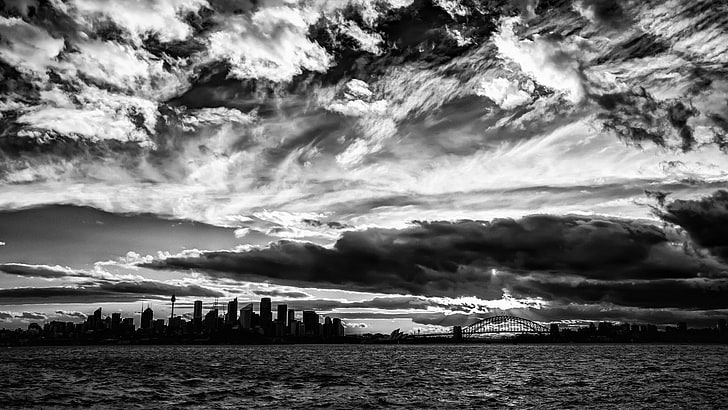 nuages ​​gris, monochrome, Australie, Sydney, nuages, ciel, mer, Fond d'écran HD