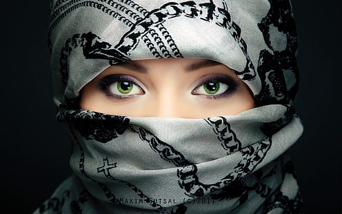 women's gray and black chain print headscarf, girl, scarf, eyes, HD wallpaper HD wallpaper