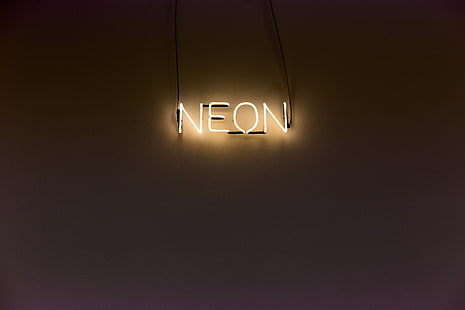 segnaletica di luce al neon beige, iscrizione, neon, retroilluminazione, parete, Sfondo HD HD wallpaper