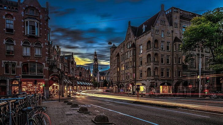 wieczór, ue, Europa, Holandia, zmierzch, długa ekspozycja, fotografia z długim czasem naświetlania, noc, śródmieście, drzewo, pejzaż miejski, Amsterdam, infrastruktura, lekkie ślady, sąsiedztwo, Droga, ulica, punkt orientacyjny, obszar miejski, Miasto, raadhuisstraat, Tapety HD