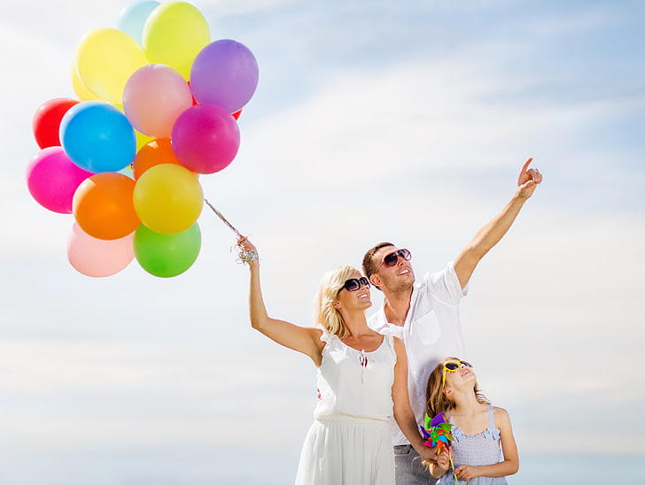 assorted-color balloons, balls, joy, happiness, balloons, people, colorful, happy, sky, family, HD wallpaper