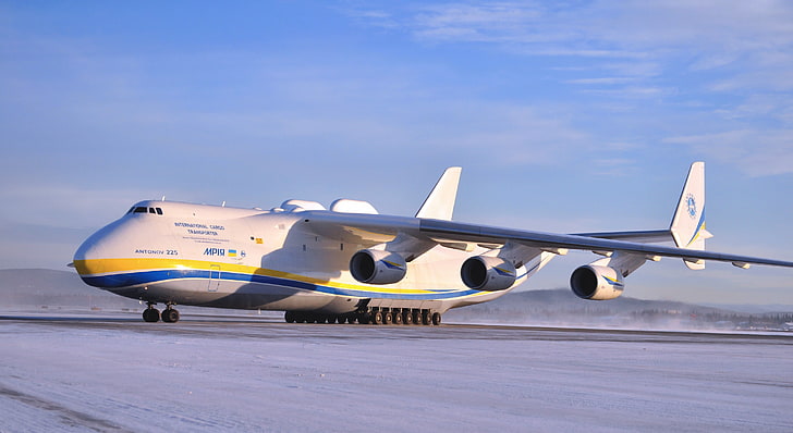 white airliner, The sky, Winter, The plane, Wings, Ukraine, Mriya, The an-225, Cargo, Jet, Antonov, Side view, Cossack, Turbine, Ан225, HD wallpaper