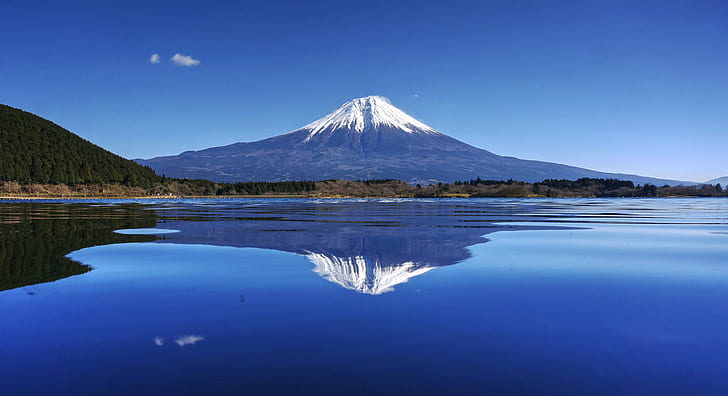 пейзажен изстрел на планина през деня, форма, перфектно синьо, пейзаж, изстрел, планина, ден, час, Mt. Фуджи, вулканично езеро, вода, отражение, изкривяване, вълна, синьо езеро, езеро Тануки, Япония, HDR, RAW, NEX-6, SEL-P1650, Photomatix, Качество, HDR фотография, на открито, връх Фуджи, Фуджиномия Шизуока, префектура Шизуока , природа, езеро, връх Фуджи, вулкан, езеро Кавагучи, на открито, сняг, префектура Яманаши, сценични пейзажи, HD тапет