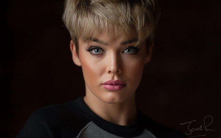 women's gray and black crew-neck top, rosie robinson, model, face, make-up, HD wallpaper