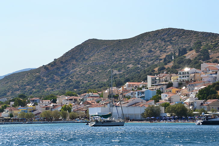 paysage, Samos, chèvres, Méditerranée, Grèce, bateau, yachts, rocher, montagnes, Fond d'écran HD