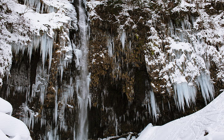 Icicles Winter Snow Waterfall HD, snowy mountain, nature, snow, winter, waterfall, icicles, HD wallpaper