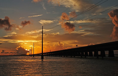 foto di sagoma del ponte sul corpo idrico sotto il cielo, ponte di 7 miglia, ponte di 7 miglia, ponte di 7 miglia, tramonto, silhouette, foto, corpo d'acqua, cielo, griglia, barra grezza, chiave maratona, tramonti, Key West Florida, mare, crepuscolo, Sfondo HD HD wallpaper