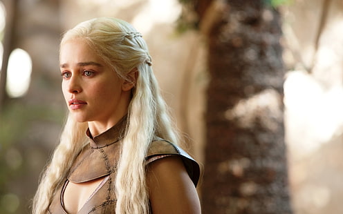 Daenerys Targaryen dari Game Of Thrones, Daenerys Targaryen, Game of Thrones, Emilia Clarke, TV, platinum blonde, House Targaryen, wanita, aktris, Wallpaper HD HD wallpaper