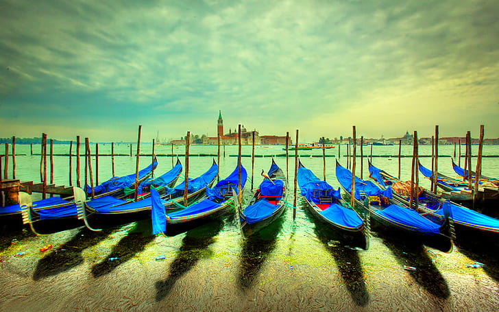 Beautiful Background With Gondolas Venice Italy 2560×1600, HD wallpaper