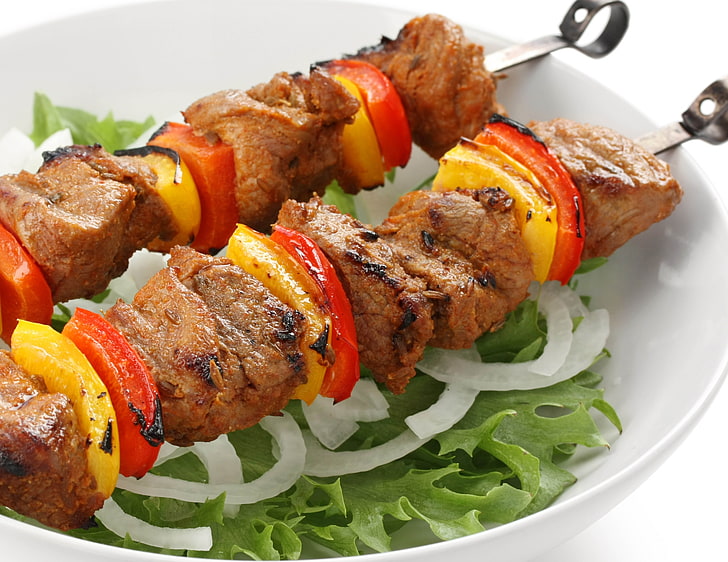 kebab dish, kebabs, meat, skewers, white, plate, vegetables, HD wallpaper
