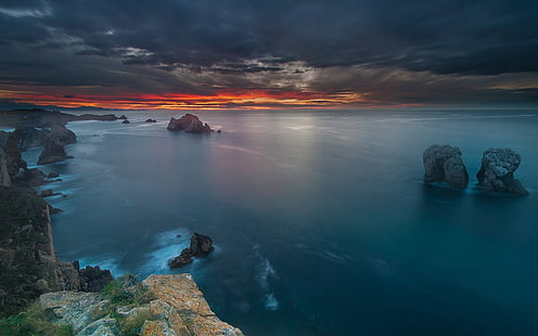 日没、自然、風景、日没、海、雲、岩、スペイン、海岸、穏やかな、空、青の中に海の水の近くの茶色の岩の形成、 HDデスクトップの壁紙 HD wallpaper