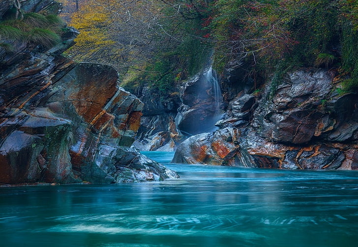 rivière, rocher, Suisse, montagnes, nature, paysage, turquoise, eau, feuillage, arbustes, cascade, Fond d'écran HD