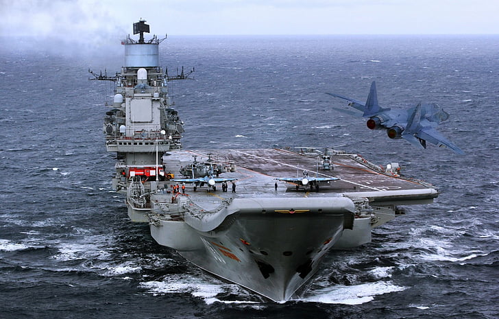 سفن حربية ، حاملة طائرات ، طائرة مقاتلة ، حاملة الطائرات الروسية الأدميرال كوزنتسوف ، سفينة حربية، خلفية HD