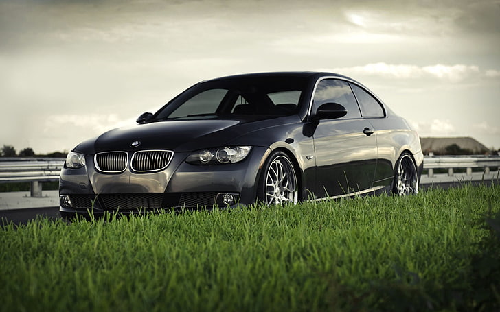 black BMW E92 coupe, bmw, bmw 3 series coupe 335i coupe, lawn, grass, black, HD wallpaper