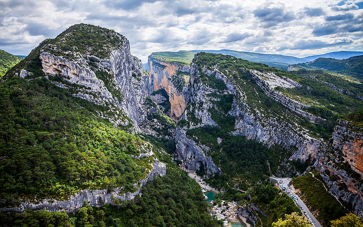 Gorges Du Verdon, i sydöstra Frankrike, är en flodkanjon som ofta anses vara en av de vackraste i Europa, den är lång cirka 25 kilometer och 700 meter djup, HD tapet