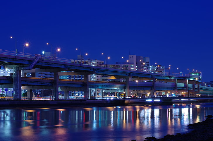 회색 콘크리트 건물, 밤, 도시, 후쿠오카, 도로, 속도, 조명, HD 배경 화면