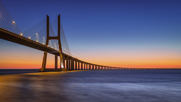 橋、空、ランドマーク、ヴァスコダガマ橋、地平線、日没、穏やかな、夕暮れ、リスボン、ポルトガル、ヨーロッパ、夜、 HDデスクトップの壁紙