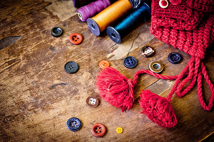 assorted-color threads, symbolism, sewing, thread, buttons, wooden background, HD wallpaper