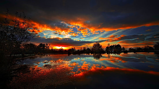 réflexion, ciel, eau, coucher de soleil, aube, rémanence, ciel rouge, reflété, horizon, lac, soir, crépuscule, nuage, Fond d'écran HD HD wallpaper
