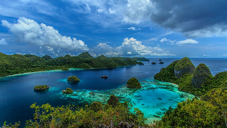 indonésie mer nuages ​​plage montagne panoramas tropicaux calcaire nature paysage corail bleu vert turquoise, Fond d'écran HD