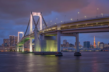 most brookliński, most brookliński, Japonia, Rainbow Bridge, Tokyo Tower, miasto-most, pejzaż miejski, pochmurno, noc, lato, Tapety HD HD wallpaper