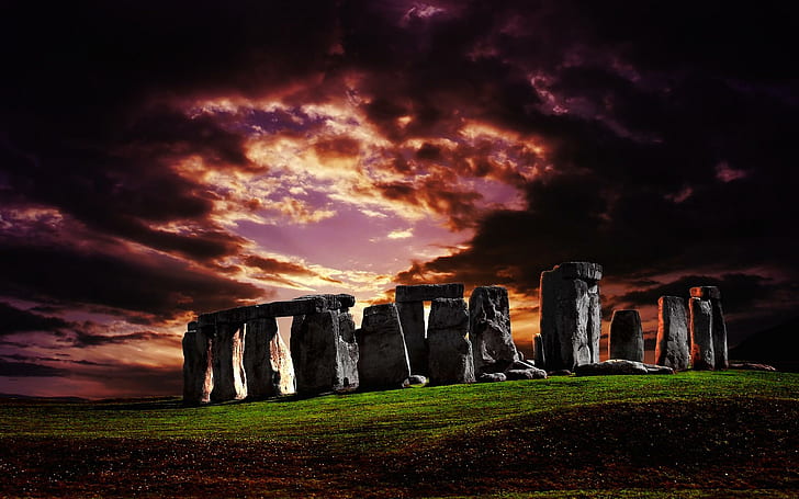 Ominous Stonehenge, stonehenge, ominous, clouds, sunset, 3d and abstract, HD wallpaper