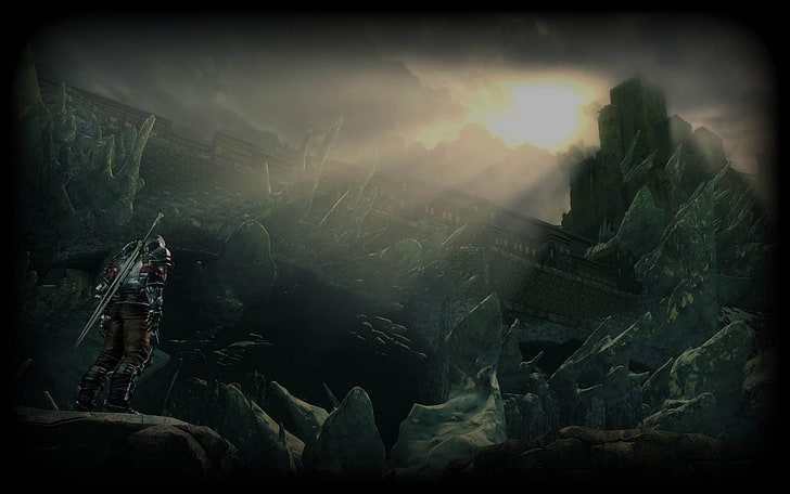 човек с меч, стоящ пред планински дигитален тапет, обвързан с пламък, HD тапет