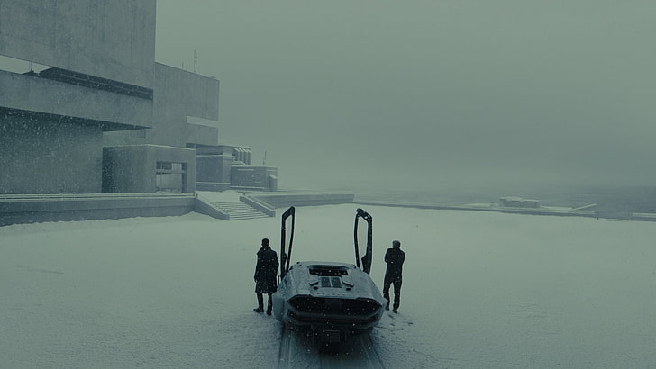 white suicide door coupe, Blade Runner, Blade Runner 2049, movies, car, futuristic, snow, winter, Ryan Gosling, Harrison Ford, HD wallpaper