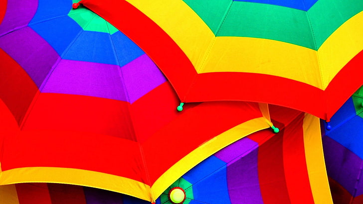 مظلات متعدد الالوان مظلة ملونة بألوان قوس قزح، خلفية HD