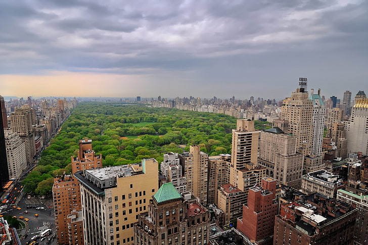 Центральный парк, Нью-Йорк, центр Нью-Йорка, большой город, Нью-Йорк, Нью-Йорк, Центральный парк в Нью-Йорке, дома, здания, деревья, город, облака, облачно, Манхэттен, HD обои