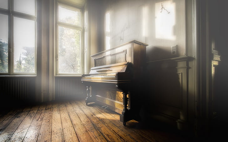Пиано, музика, стая, слънчеви лъчи, кафяво и черно изправено пиано, пиано, музика, стая, слънце, лъчи, HD тапет