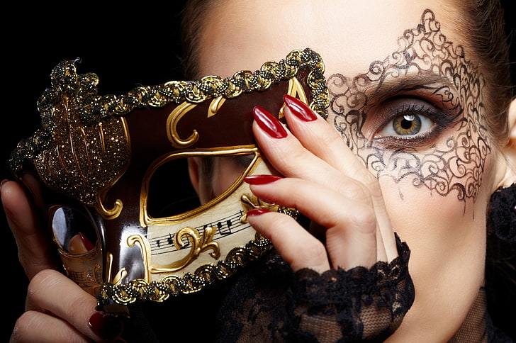 gold Venetian mask, girl, face, hands, makeup, mask, red, nails, gold, green-eyed, carnival, HD wallpaper