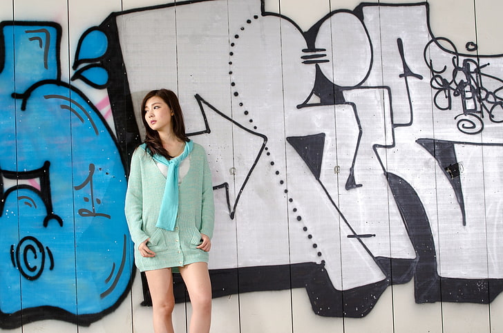 Asia, wanita, berdiri, grafiti, Wallpaper HD