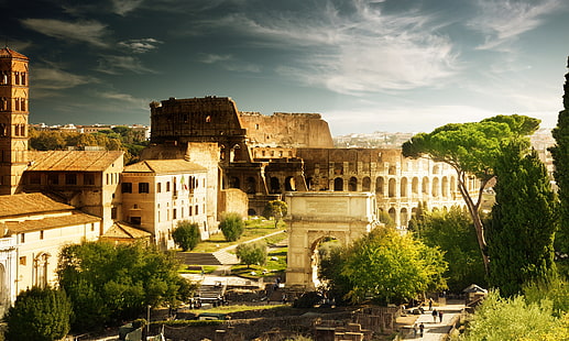 плакат на Колизей, Колизей, Рим, Италия, архитектура, дом, арка от константин, дървета, хора, HD тапет HD wallpaper