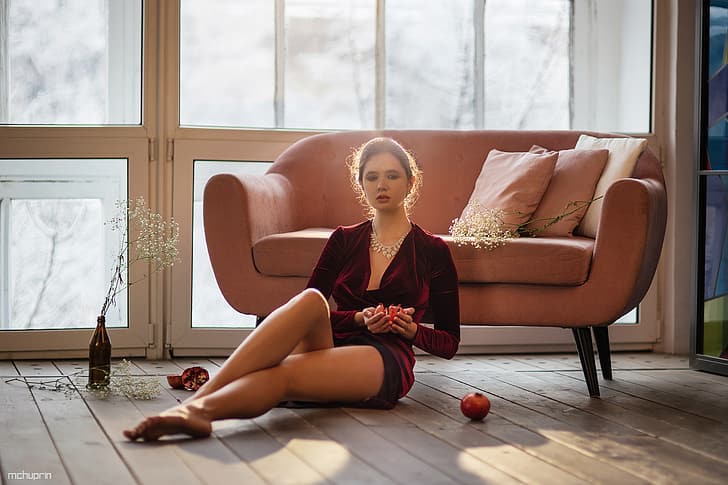 pomegranate, couch, Disha Shemetova, model, jewelry, wooden flooring, lying down, velvet, Maxim Chuprin, HD wallpaper
