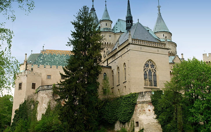 architektura, zamek, przyroda, krajobraz, drzewa, las, Słowacja, wieża, Bojnice, Tapety HD