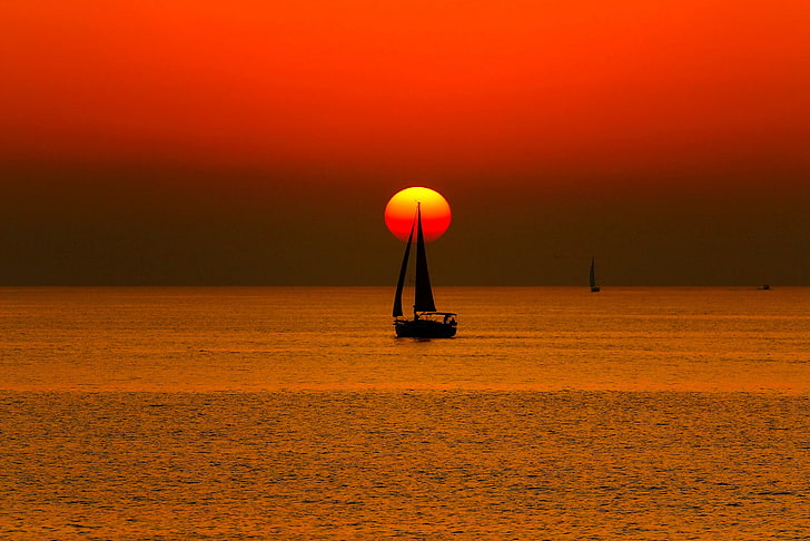 日没、海、空、太陽、日没、ボート、ヨット、帆の中にヨットのシルエット、 HDデスクトップの壁紙