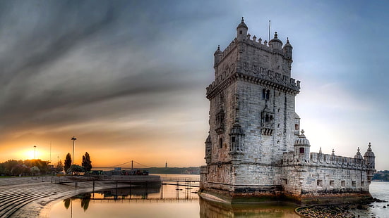 wieczór, rzeka tag, Lizbona, Europa, Portugalia, wieża belém, zamek, pomnik, zmierzch, niebo, budynek, odbicie, chmura, historyczny, atrakcja turystyczna, wieża, punkt orientacyjny, Tapety HD HD wallpaper