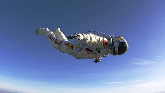 скафандр, атмосфера, Феликс Баумгартнер, Red Bull, прыжки, небо, мужчины, прыжки с парашютом, полет, падение, парашютист, HD обои HD wallpaper