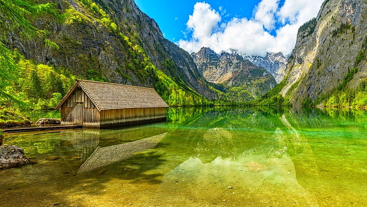 brown wooden shed, brown wooden house background of mountain at daytime, clear water, lake, reflection, mountains, obersee lake, nature, green, water, blue, HD wallpaper