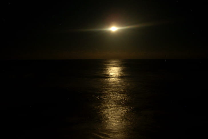 Moon At Night On The Beach, ocean water, nags head, beach, full moon, north carolina, moon, 3d and abstract, HD wallpaper